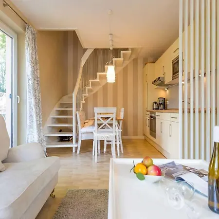 Haus Auf Dem Huegel Moderne 12 Lejlighed