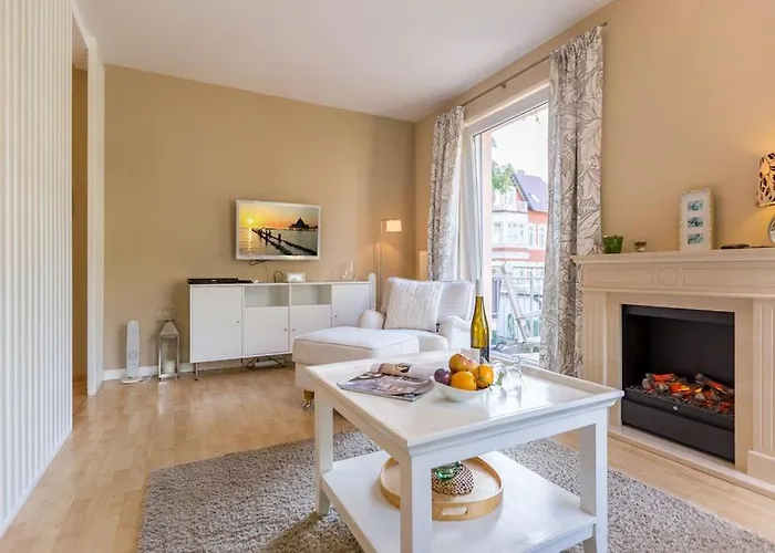 Haus Auf Dem Hügel, Moderne 12 *